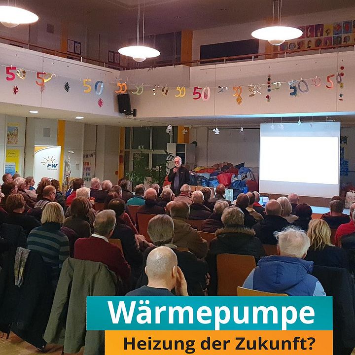 Die Aula war bis auf den letzten Platz gefüllt.